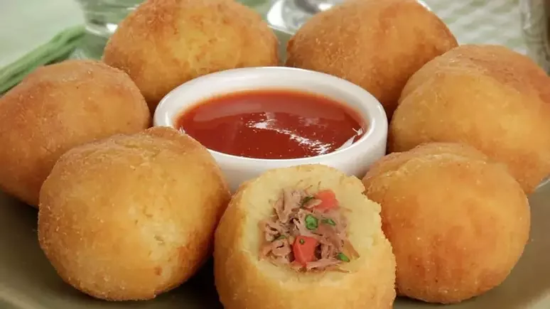 bolinho costela