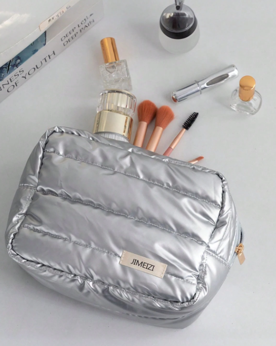 PORTA MAQUILLAJE HELLO PLATEADO