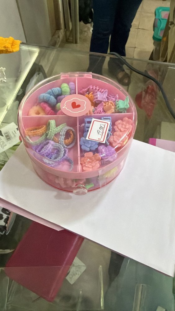 JUEGO DE MOÑAS Y GANCHOS EN POTE