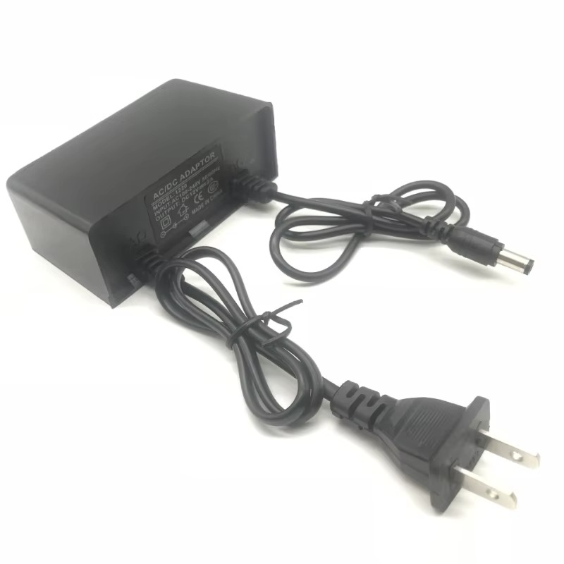 Fuente de Poder 12V 2A para Cámara CCTV – Impermeable