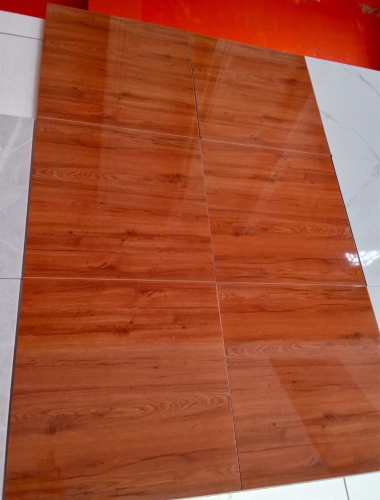 Piso interior 46x46 madera rectificado