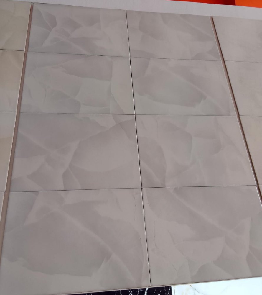 Pared opalo gris 30x45