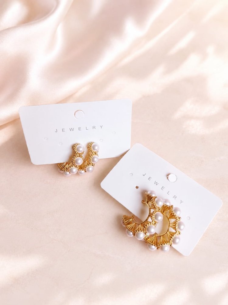 Aretes