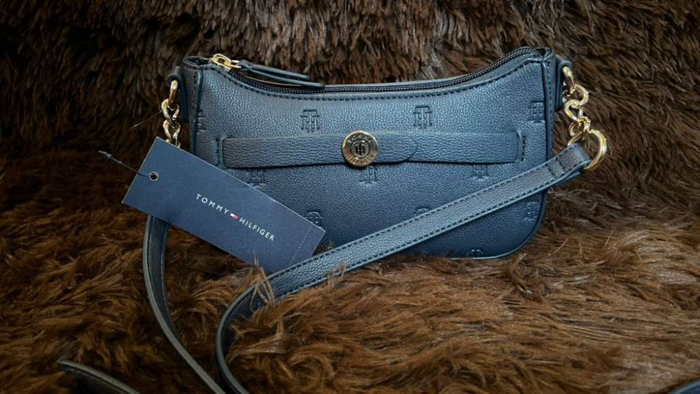 Faith EW XB Emboss Tommy Navy
