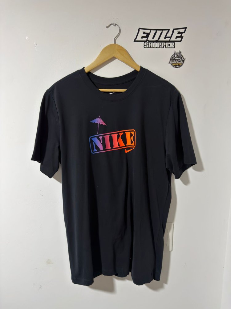Camiseta nike party