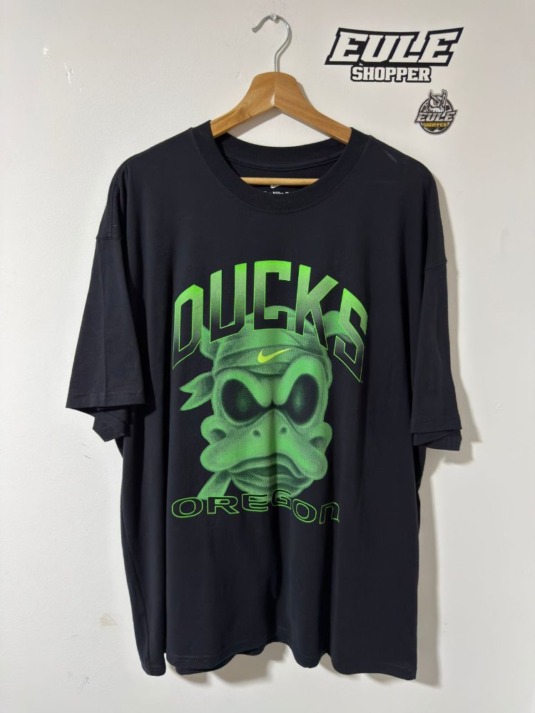 Camisa Ducks negra verde