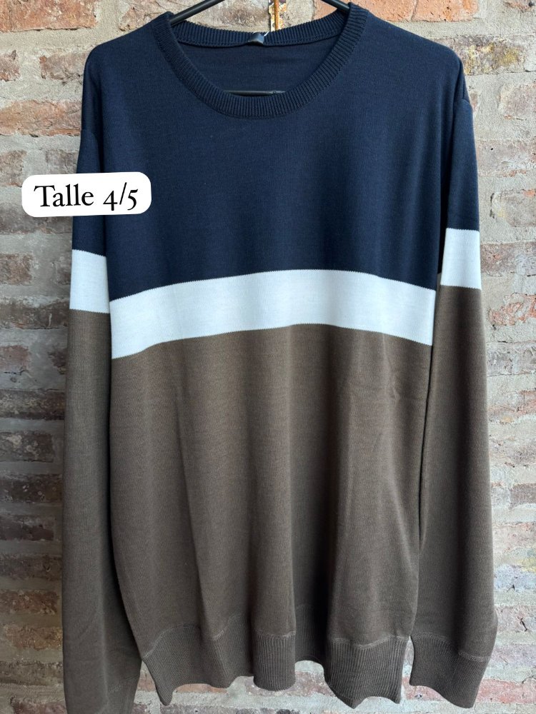 SWEATERS T 4