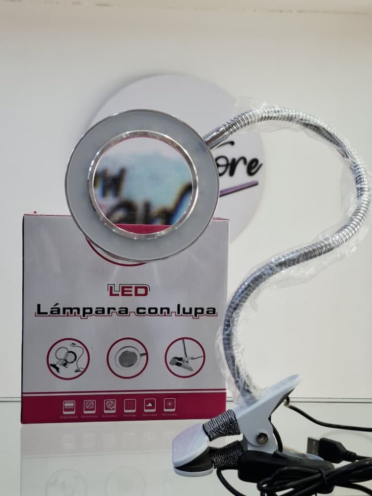 Aro de Luz Con Lupa Monbray