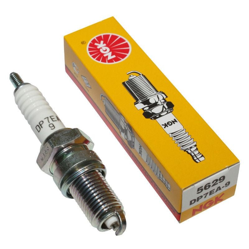 BUJIA NGK DP7EA-9 - MOTOS 150 A 250cc SKUA/ RX/ VC/ SAHEL/ TRIAX/ ZR/ HUNTER/ COLT