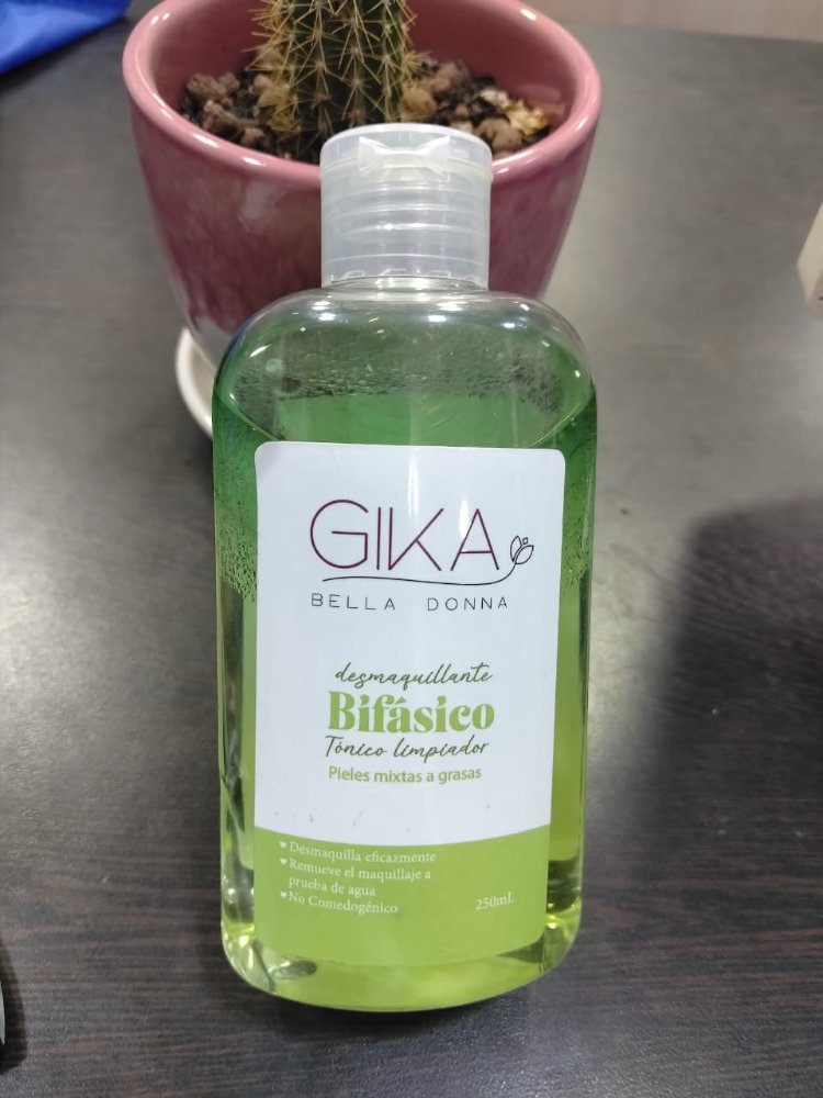 GIKA BELLA DONNA DESMAQUILLANTE BIFÁSICO TÓNICO LIMPIADOR 250 ML