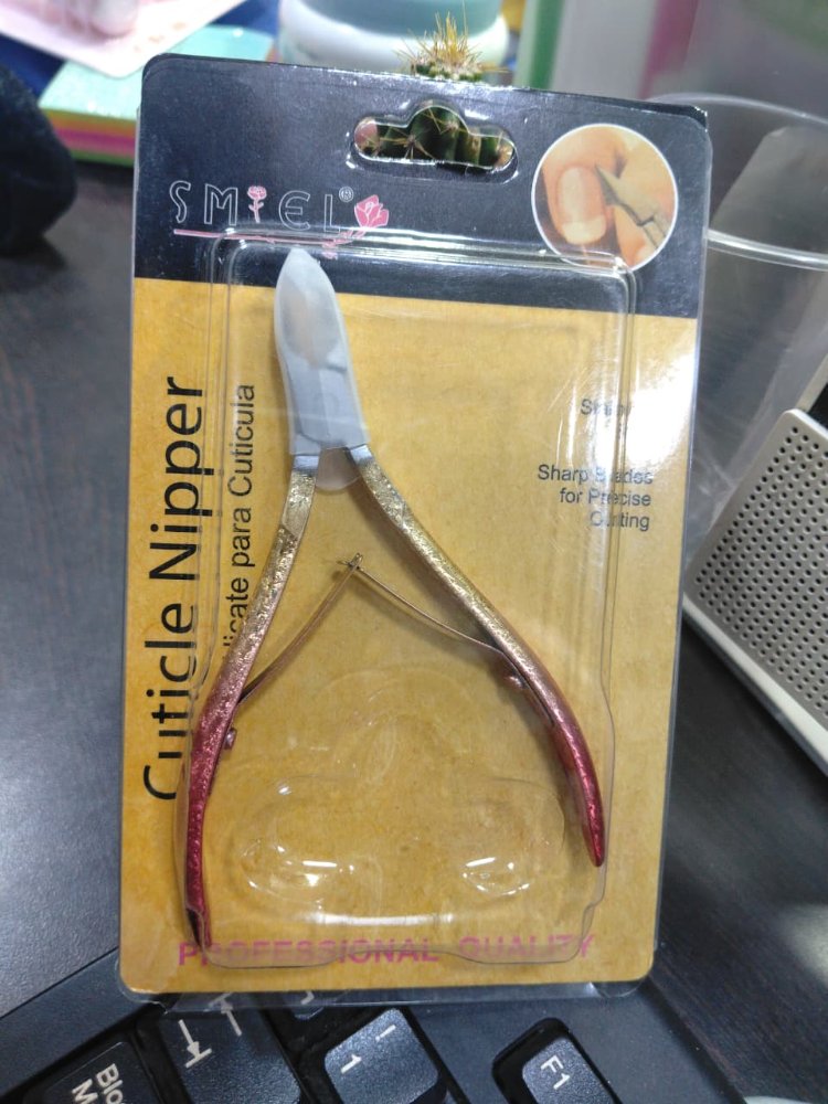 SMIEL ALICATE PARA CUTÍCULAS PROFESIONAL 1 UNIDAD