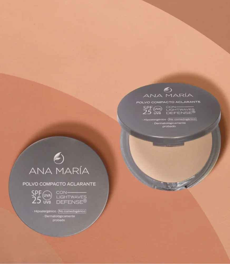 ANA MARÍA POLVO COMPACTO ACLARANTE 15 G