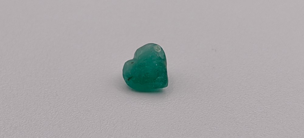 ECL0012 Esmeralda Corazon