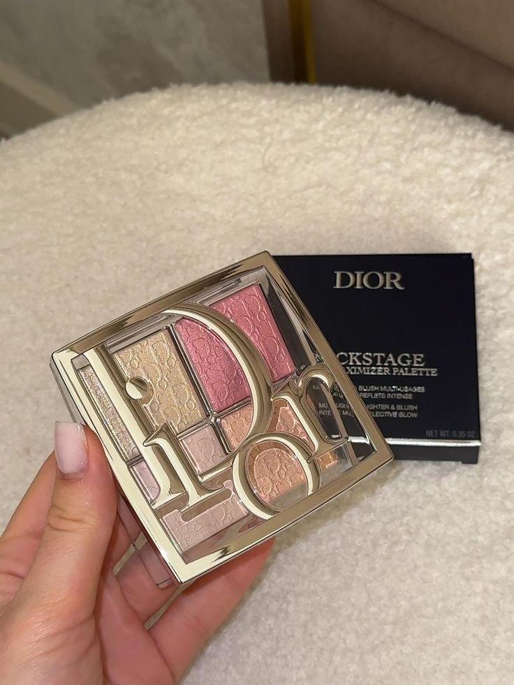 Paleta de iluminador DIOR 004