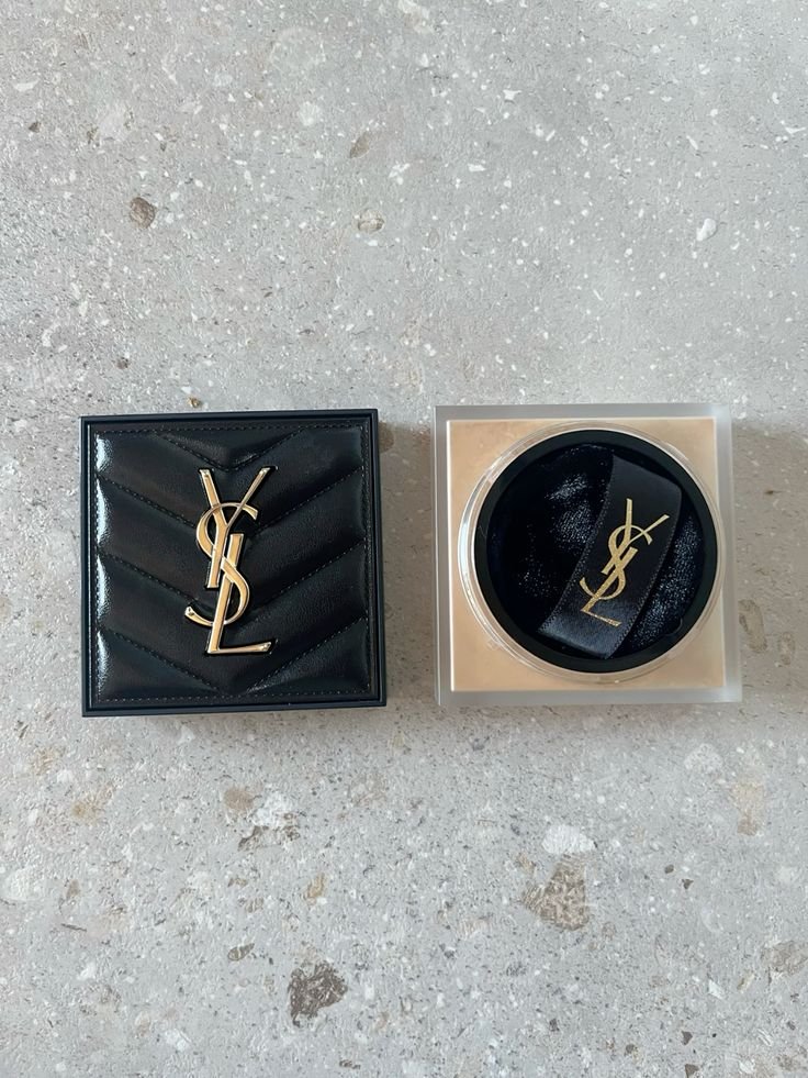 Polvo suelto YSL