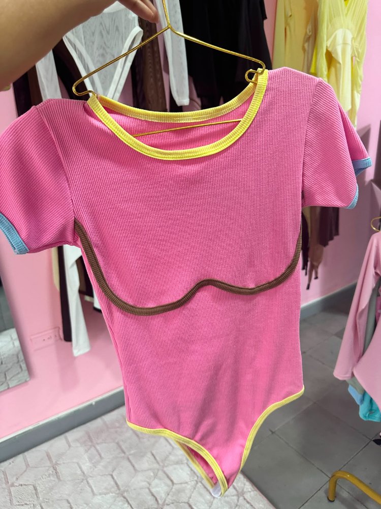 body fucsia combinado