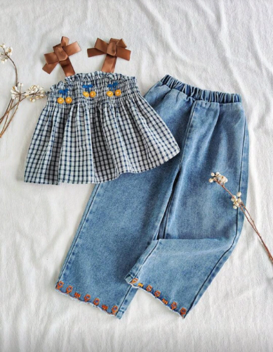 PANTALON VINTAGE ESTAMPADO FLORES Y BL TOP CUADROS CINTAS