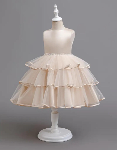 VESTIDO CREMA/BLANCO  CAPAS PERLAS CINTURA