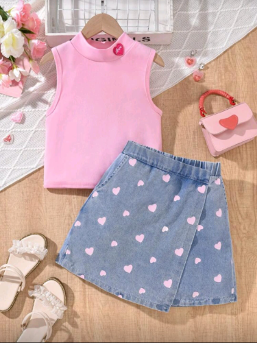 FALDA SHORT CORAZONES BORDADOS ROSA BLUSA ROSA