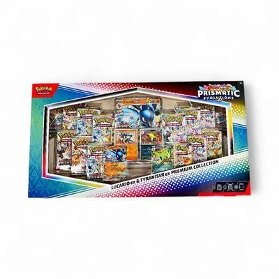 Prismatic Evolutions Lucario Tyranitar premium colección