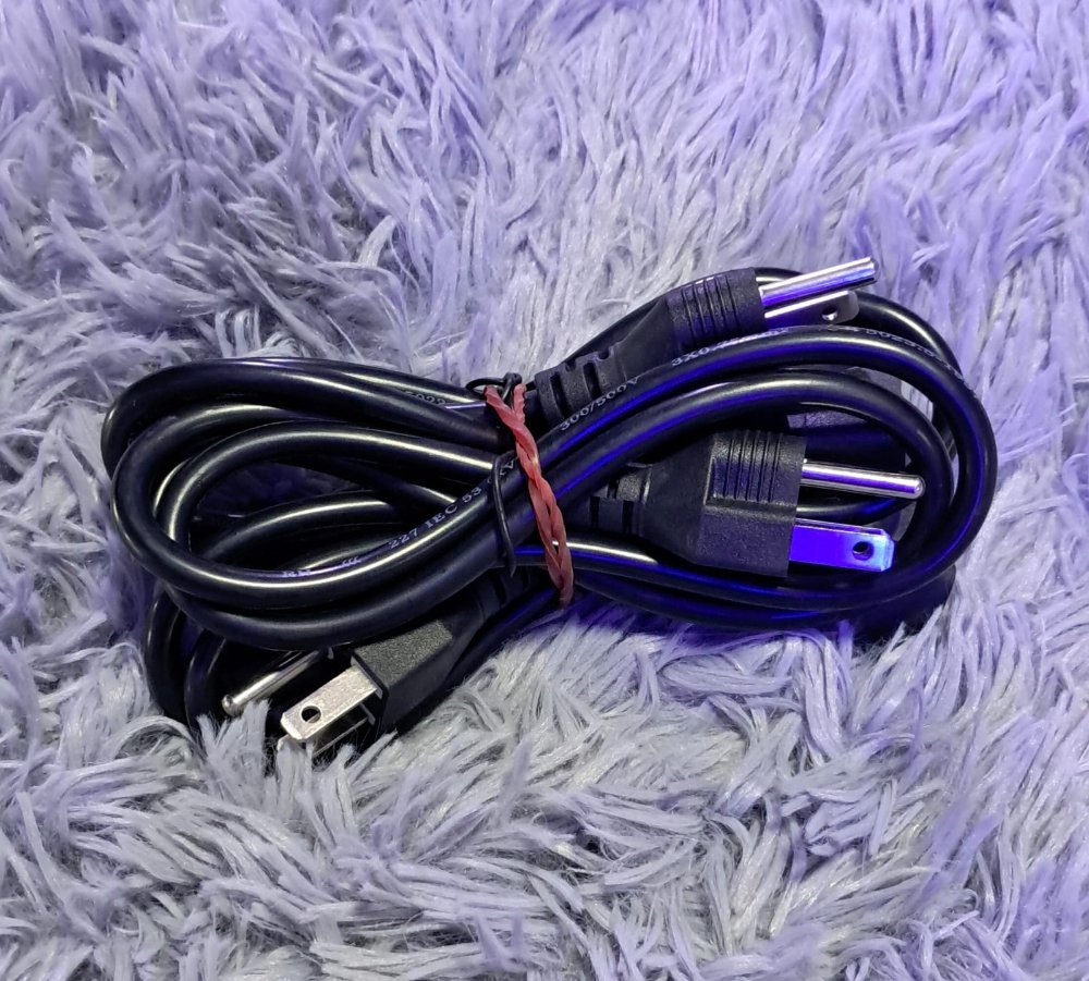 01883 - CABLE DE PODER TREBOL