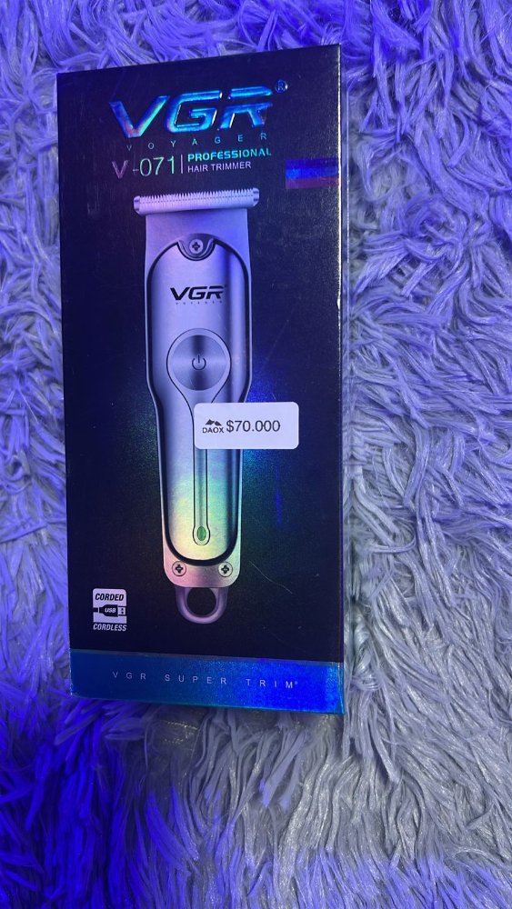 69732 - MAQUINA DE PELUQUERIA V071