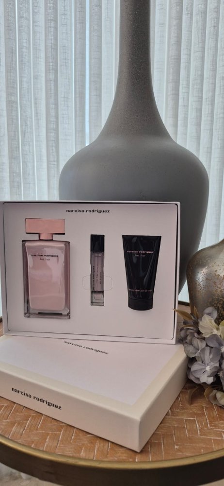 SET NARCISO RODRIGUEZ FOR HER ( 3 PC )3.3 OZ EDP SP \ 1.6 OZ BL