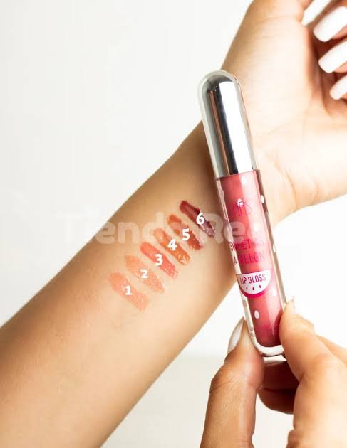 Gloss Ushas