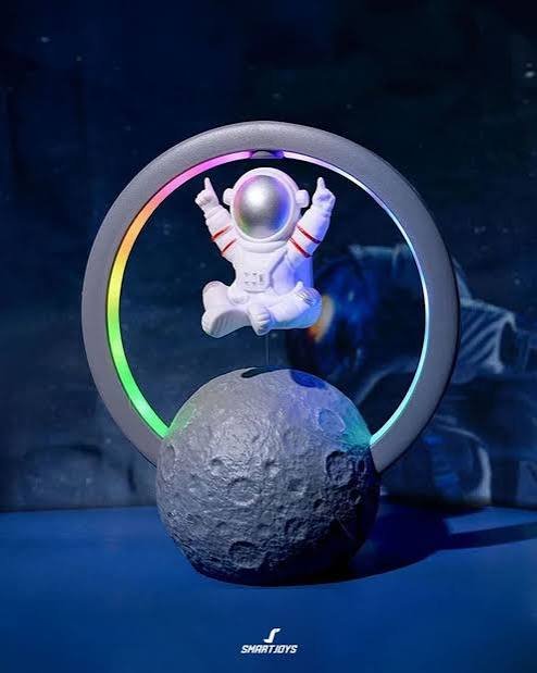 PARLANTE ASTRONAUTA RGB