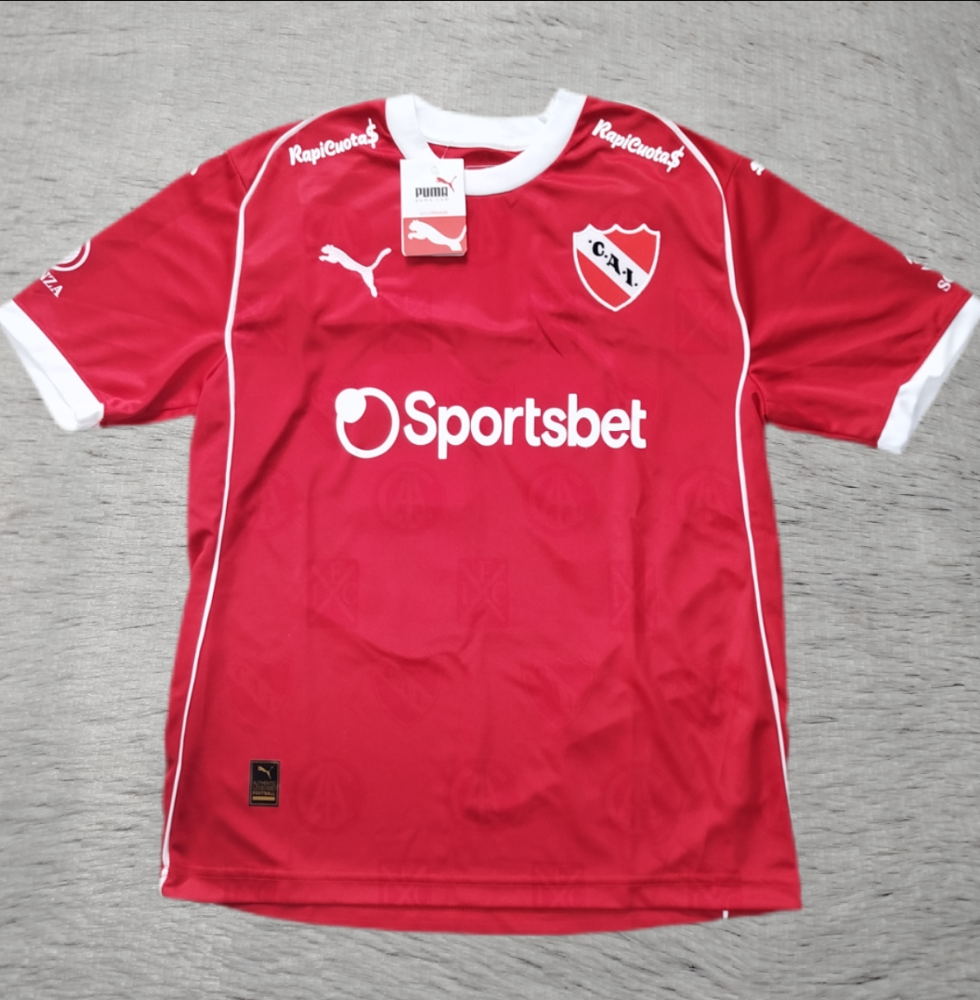 camiseta CAI roja 2025