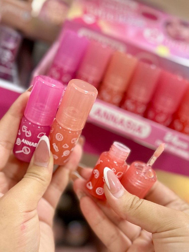 Lip gloss con tono ANNASIA