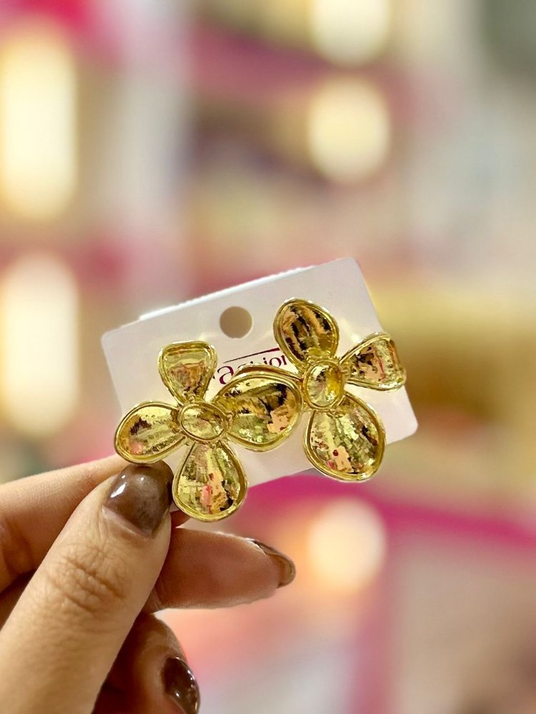 Zarcillos de flor grandes