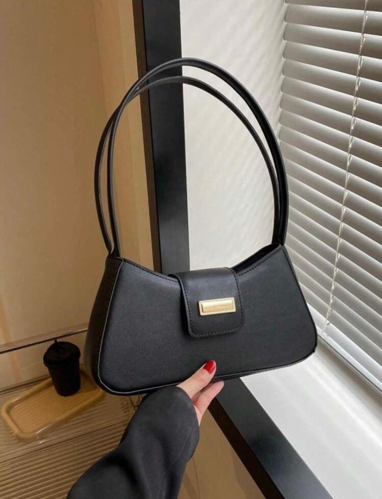 cartera pequeña negra