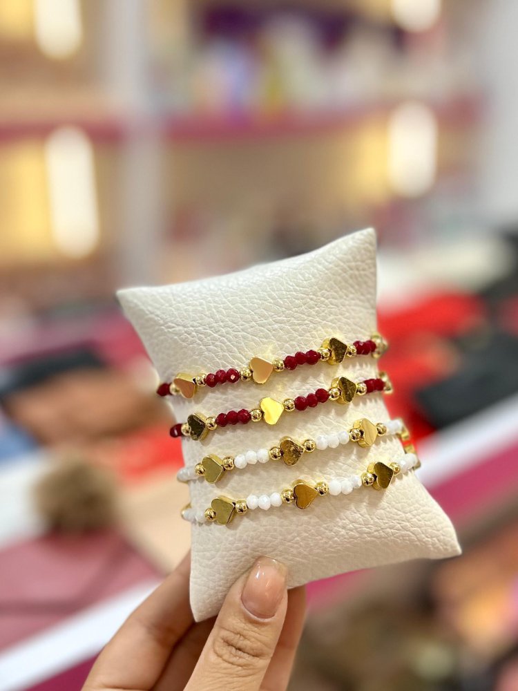 pulseras de corazon con piedras