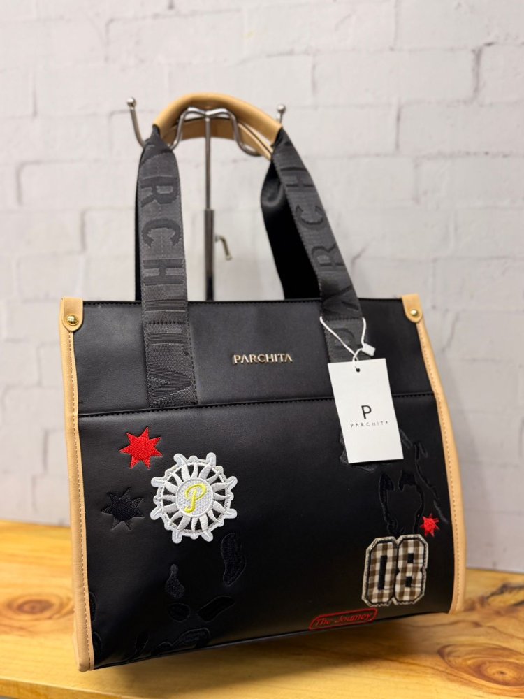 Cartera parchita grande