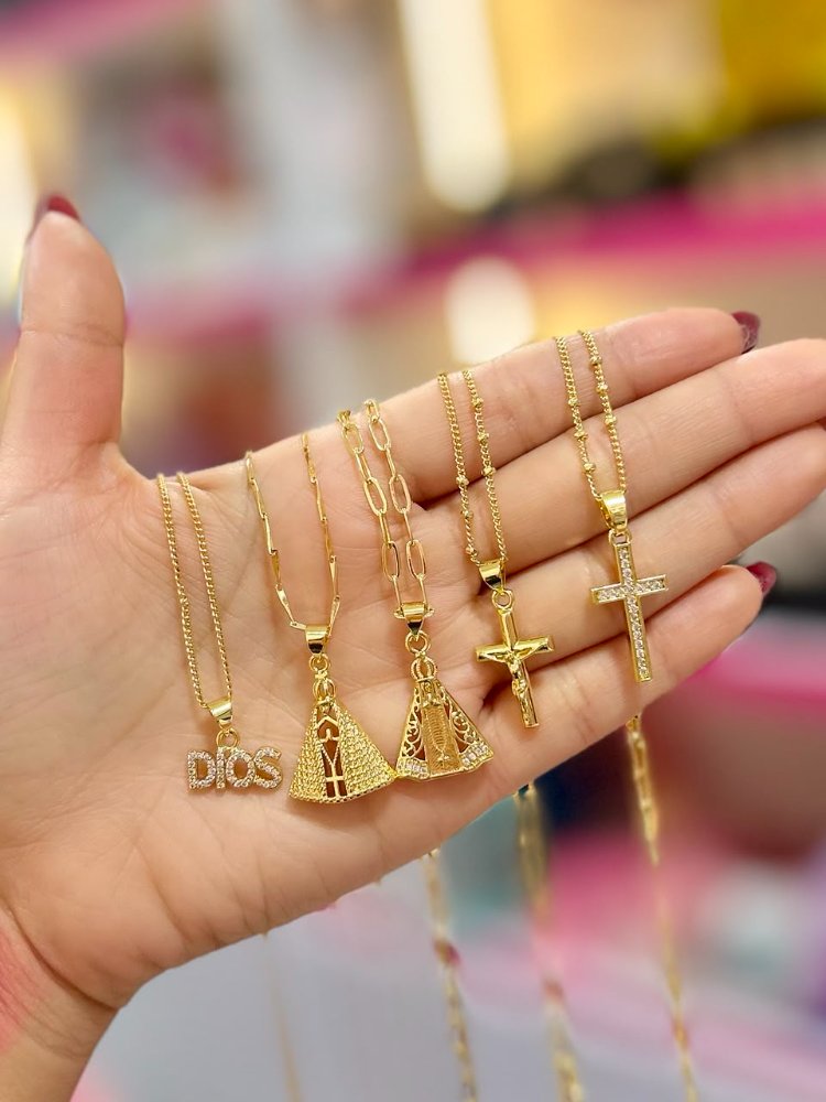 Cadenas religiosas nuevas