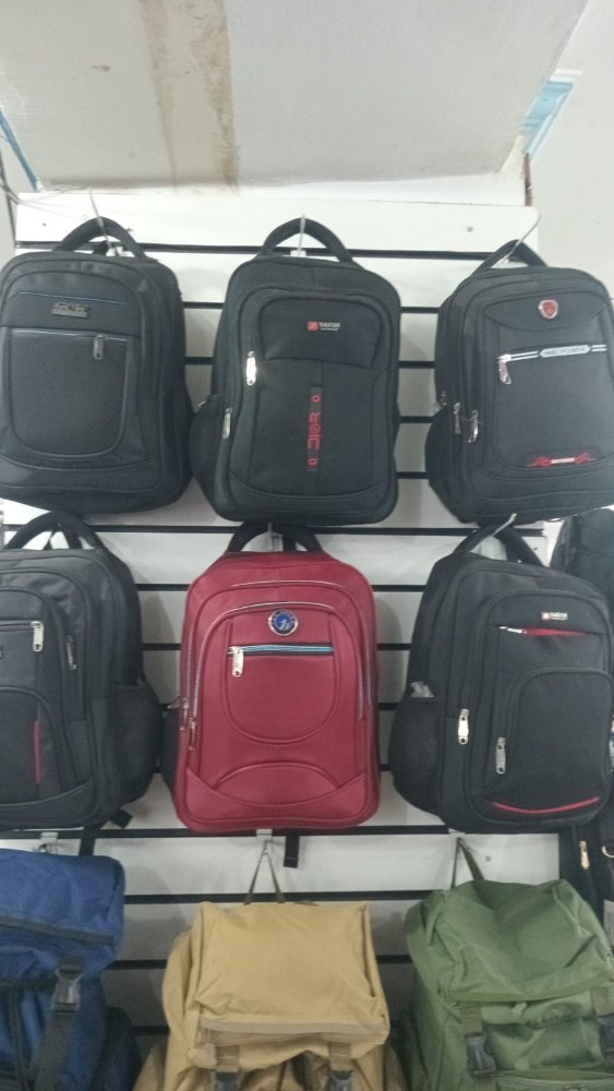Mochilas (PP) Variadas