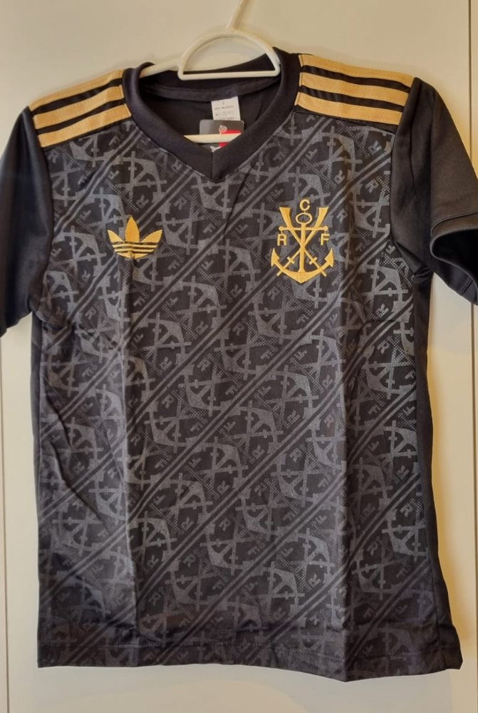 T:J Camisa Flamengo Preta detalhe dourado !