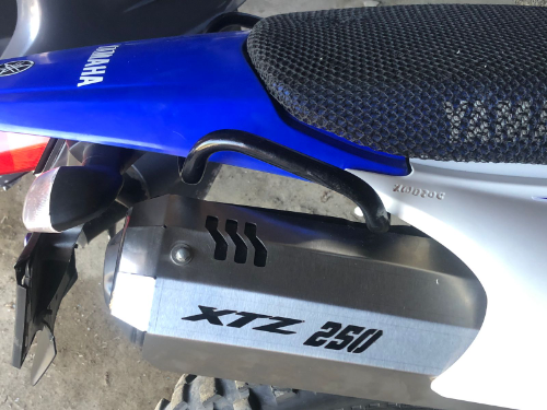 EXOSTO XTZ250 MOD ANTIGUO - PERFORADO