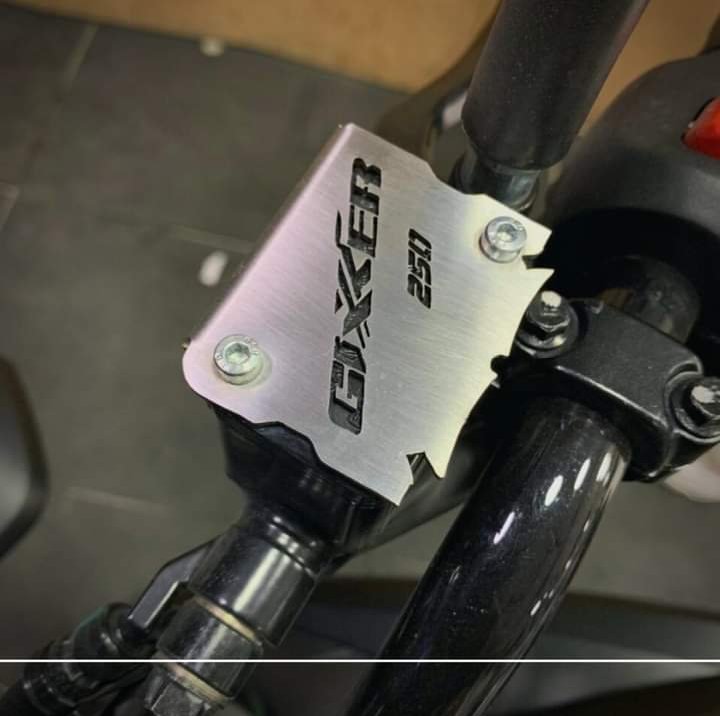 LIQ FRENO DELANTERO GIXXER - PERFORADO