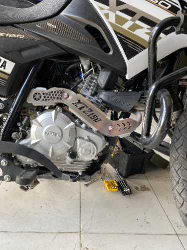 CURVA EXOSTO XTZ150 - PERFORADO