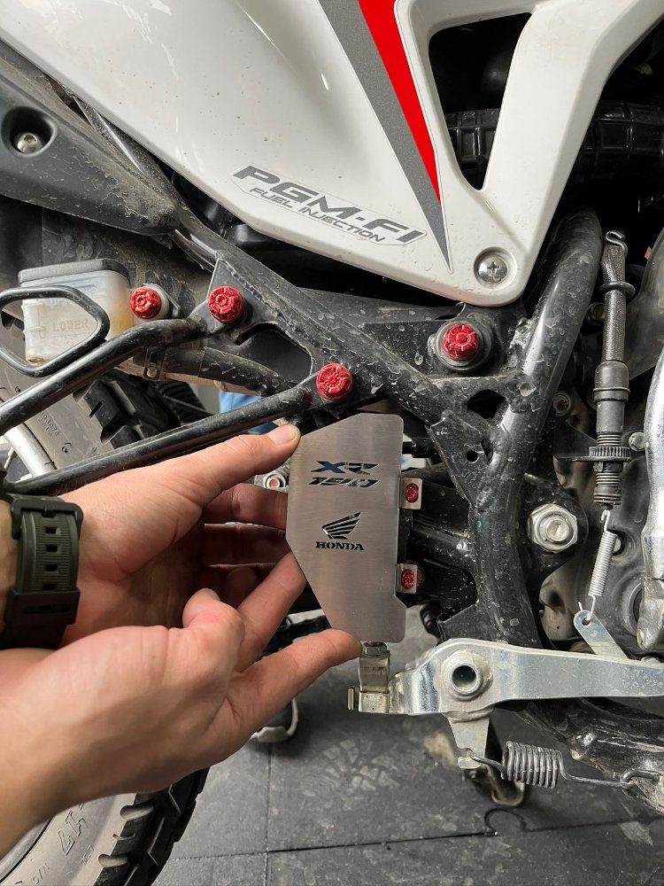 BOMBA FRENO TRASERO XR PERFORADA