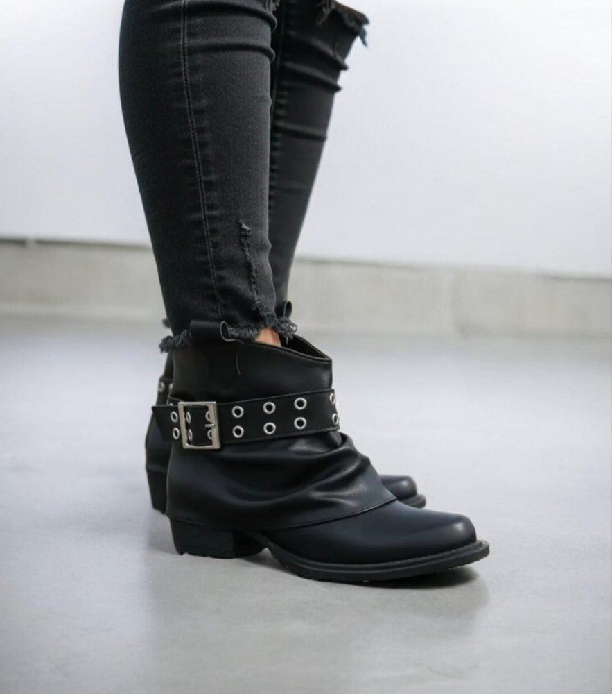 Aye