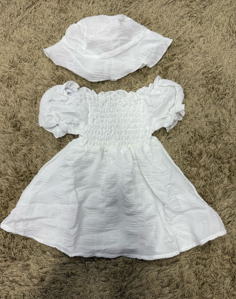 Vestidos con sombrero
