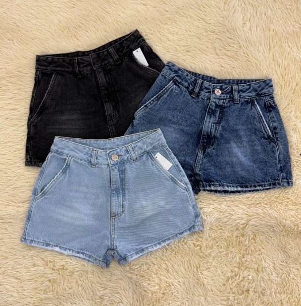 Shorts laura