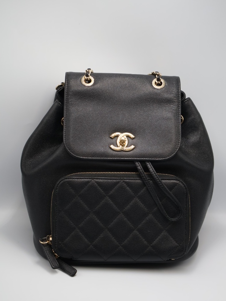 BACK PACK CHANEL NEGRA EN CAVIAR