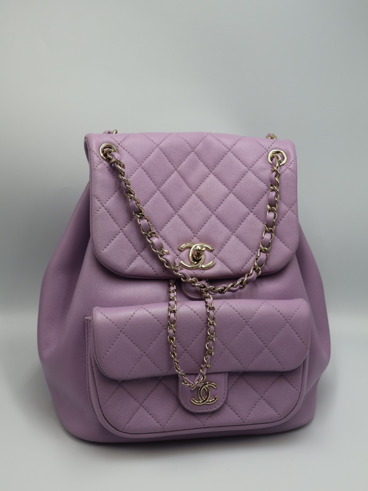 BACK PACK CAVIAR CHANEL COLOR LILA EN PIEL LAMBSKIN