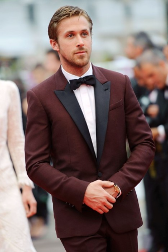 TUXSHALL BURGUNDY 42R