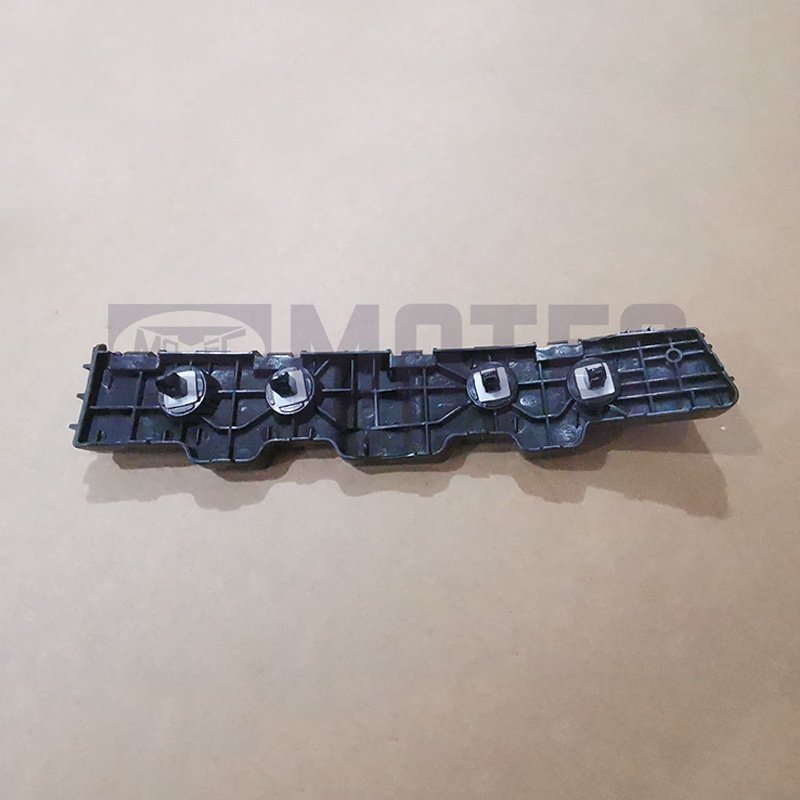Bracket bumper sup izq F3