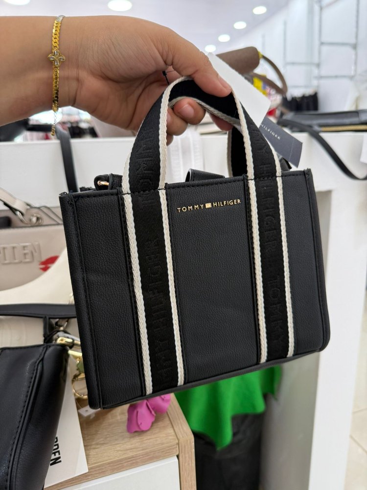 cartera tommy